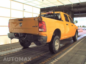 2018 Ram 2500 Tradesman Crew Cab Medium Bed – miniatura 4