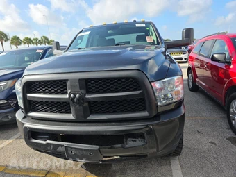 2018 Ram 2500 Tradesman Crew Cab Medium Bed - miniatura 3