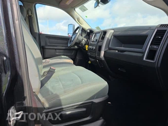 2018 Ram 2500 Tradesman Crew Cab Medium Bed - miniatura 9