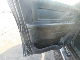 2018 Ram 2500 Tradesman Crew Cab Medium Bed – miniatura 9
