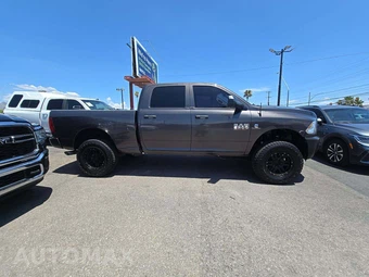 2018 Ram 2500 Tradesman Crew Cab Medium Bed - miniatura 4