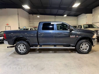 2018 Ram 2500 Tradesman Crew Cab Medium Bed – miniatura 9