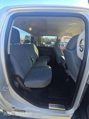 2018 Ram 2500 Tradesman Crew Cab Medium Bed - miniatura 17