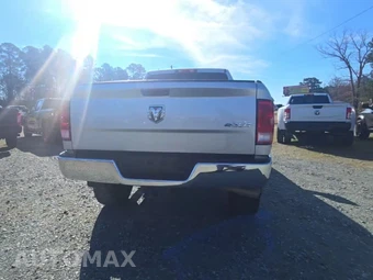 2018 Ram 2500 Tradesman Crew Cab Medium Bed - miniatura 4