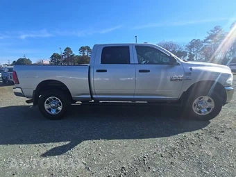 2018 Ram 2500 Tradesman Crew Cab Medium Bed - miniatura 5