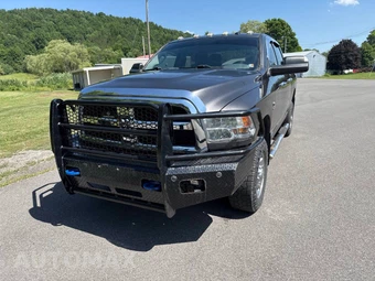 2018 Ram 2500 Tradesman Crew Cab Short Bed - miniatura 3