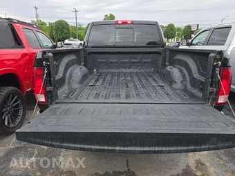 2018 Ram 3500 Big Horn Crew Cab Medium Bed - miniatura 14