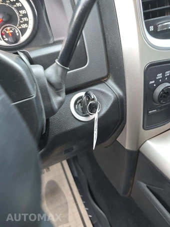 2018 Ram 3500 Big Horn Crew Cab Medium Bed - miniatura 8