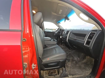 2018 Ram 3500 Cab Chassis Tradesman Crew Cab DRW - miniatura 8
