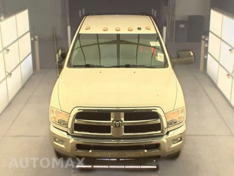 2018 Ram 3500 Cab Chassis Tradesman Crew Cab DRW - miniatura 2
