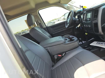 2018 Ram 3500 Cab Chassis Tradesman Crew Cab DRW - miniatura 8