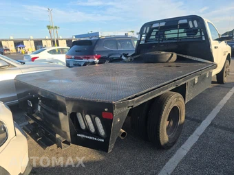 2018 Ram 3500 Cab Chassis Tradesman Regular Cab 14K GVWR DRW - miniatura 4