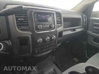 2018 Ram 3500 Cab Chassis Tradesman Regular Cab DRW – miniatura 11