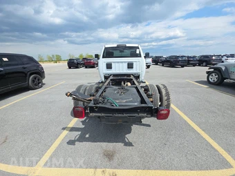 2018 Ram 3500 Cab Chassis Tradesman Regular Cab DRW – miniatura 5