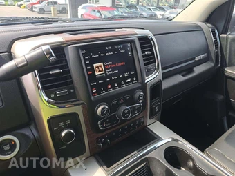 2018 Ram 3500 Laramie Crew Cab Medium Bed – miniatura 10