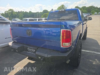 2018 Ram 3500 Laramie Crew Cab Medium Bed – miniatura 3