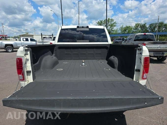 2018 Ram 3500 Laramie Extended Crew Cab Medium Bed DRW – miniatura 11