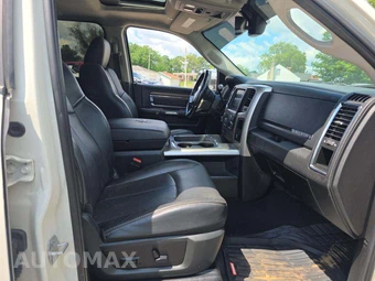 2018 Ram 3500 Laramie Extended Crew Cab Medium Bed DRW – miniatura 15