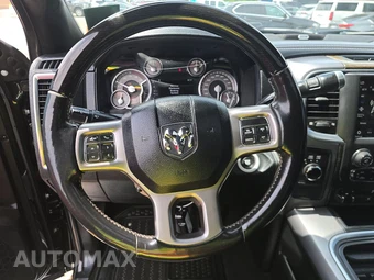 2018 Ram 3500 Limited Extended Crew Cab Medium Bed DRW – miniatura 10