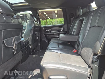 2018 Ram 3500 Limited Extended Crew Cab Medium Bed DRW – miniatura 13