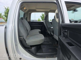 2018 Ram 3500 Tradesman Crew Cab Long Bed - miniatura 13