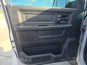 2018 Ram 3500 Tradesman Crew Cab Long Bed - miniatura 9