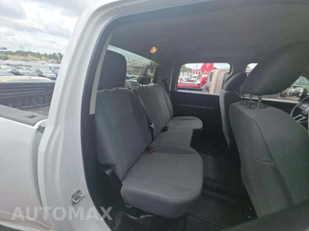 2018 Ram 3500 Tradesman Crew Cab Long Bed DRW - miniatura 16
