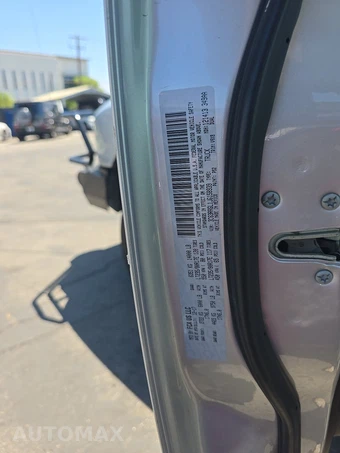 2018 Ram 3500 Tradesman Crew Cab Long Bed DRW - miniatura 14