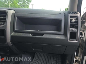 2018 Ram 3500 Tradesman Crew Cab Long Bed DRW - miniatura 16