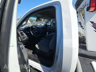 2018 Ram 4500 Cab Chassis Tradesman Regular Cab DRW - miniatura 5