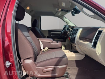 2018 Ram 5500 Cab Chassis SLT Regular Cab DRW - miniatura 16