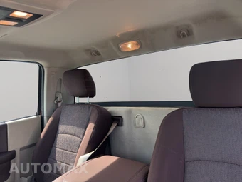 2018 Ram 5500 Cab Chassis SLT Regular Cab DRW - miniatura 4