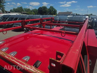 2018 Ram 5500 Cab Chassis Tradesman Crew Cab DRW – miniatura 12