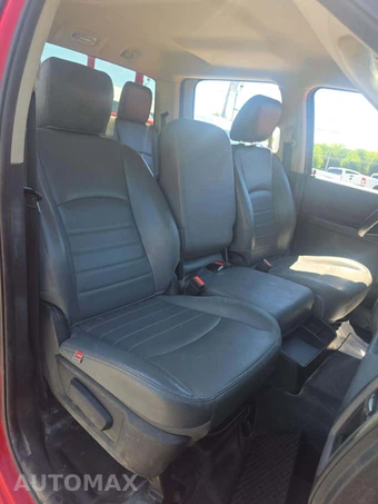 2018 Ram 5500 Cab Chassis Tradesman Crew Cab DRW – miniatura 17