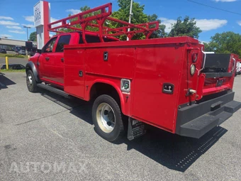 2018 Ram 5500 Cab Chassis Tradesman Crew Cab DRW – miniatura 2