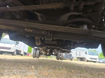 2018 Ram 5500 Cab Chassis Tradesman Crew Cab DRW – miniatura 16