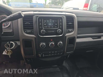 2018 Ram 5500 Cab Chassis Tradesman Crew Cab DRW – miniatura 7