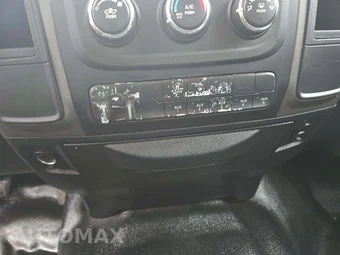 2018 Ram 5500 Cab Chassis Tradesman Crew Cab DRW - miniatura 20