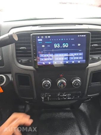 2018 Ram 5500 Cab Chassis Tradesman Crew Cab DRW - miniatura 26