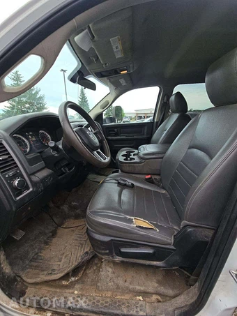 2018 Ram 5500 Cab Chassis Tradesman Crew Cab DRW – miniatura 4