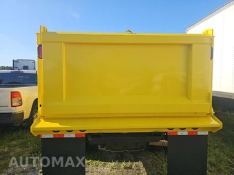 2018 Ram 5500 Cab Chassis Tradesman Regular Cab DRW – miniatura 15