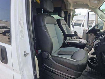 2018 Ram ProMaster 2500 Window Van High Roof 159.0" WB - miniatura 18