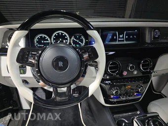 2018 Rolls-Royce Phantom – miniatura 11