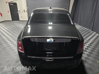 2018 Rolls-Royce Phantom – miniatura 5
