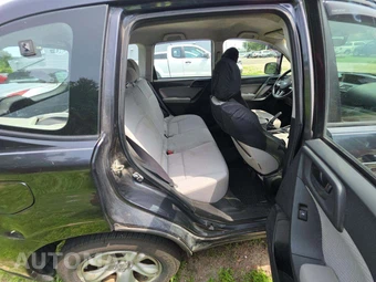 2018 Subaru Forester 2.5i – miniatura 16