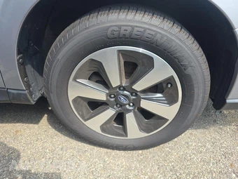 2018 Subaru Forester 2.5i – miniatura 9