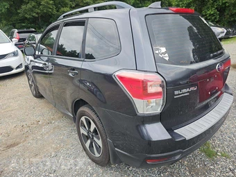 2018 Subaru Forester 2.5i – miniatura 2