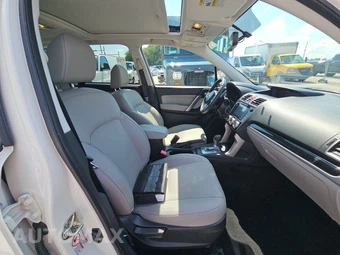 2018 Subaru Forester 2.5i Limited – miniatura 8
