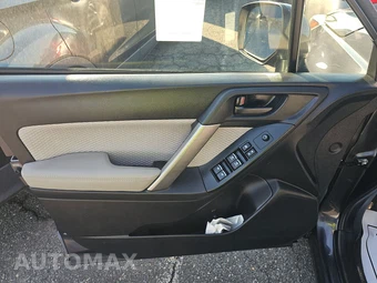 2018 Subaru Forester 2.5i Premium - miniatura 9
