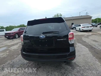 2018 Subaru Forester 2.5i Premium – miniatura 4